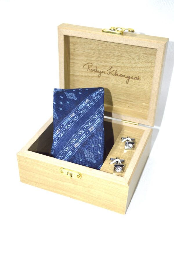 Saipikhup Necktie with Wooden Gift Box and Cufflink