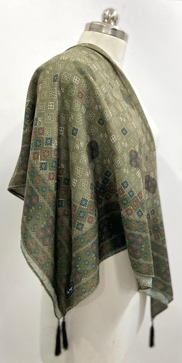 DIGITAL PRINTED HANDKERCHIEF SCARF