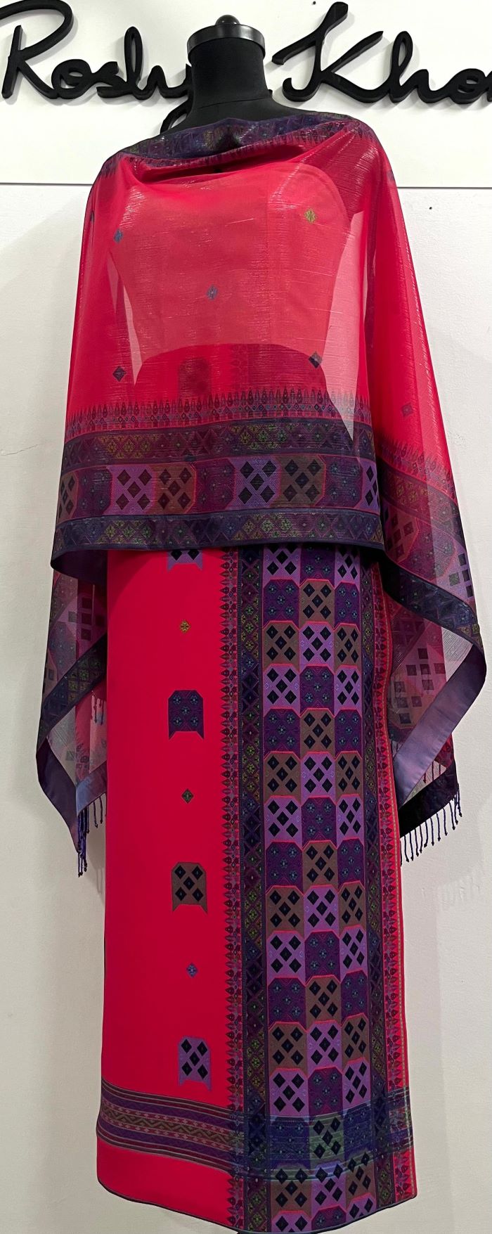 NUMEI SAIPIKHUP WRAPAROUND SET WITH GIFT BOX