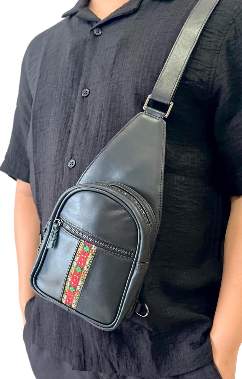 COMPACT MEN’S CASUAL CROSSBODY BAG